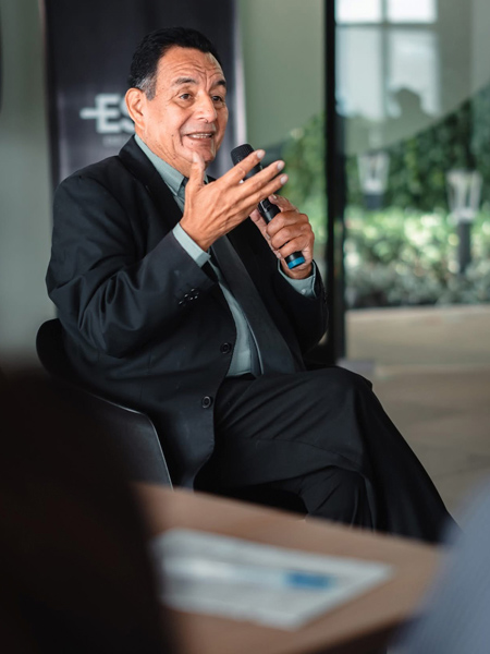 Dr. Jorge Quinteros